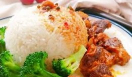 爆料牛肉盖浇饭怎么做视频,一招解锁美味家常菜