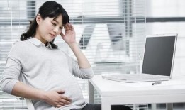 工作中女人的在线观看,在线观看趋势下的生活与工作平衡探索