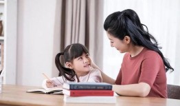 爆料父母的傻事视频播放,傻事视频引发爆笑热潮