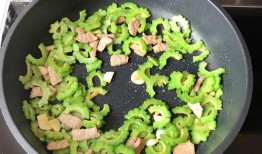 快手免费吃瓜,畅享娱乐盛宴！