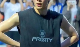 王鹤棣爆料片场视频合集,揭秘明星日常与幕后故事